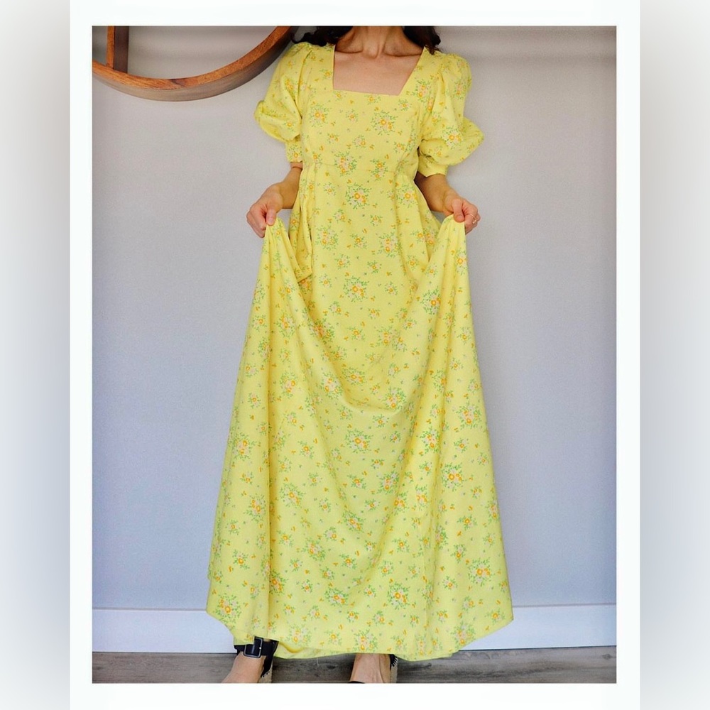 Vintage 60’s Yellow Floral Dress